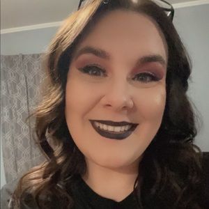 Meet your Posher, Bethanie